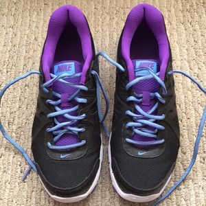 Nike Revolution 2 Sneakers, Size 8, Black/Purple